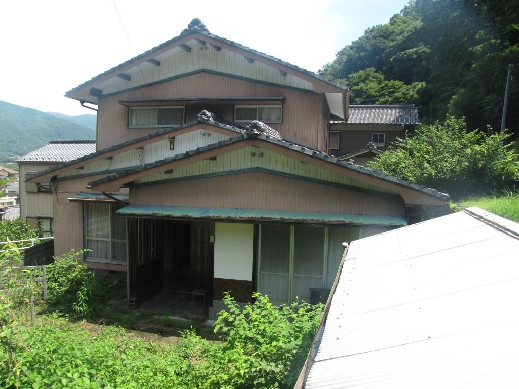 7K House for Sale in Miyoshi City, Tokushima – 135 sqm - Thumbnail 2