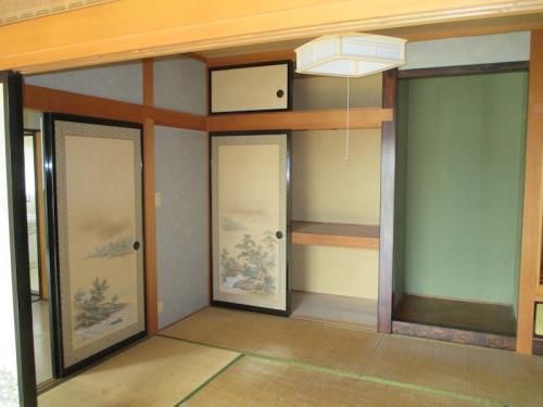 3LDK Detached House on Corner Lot in Odate, Akita - Thumbnail 2