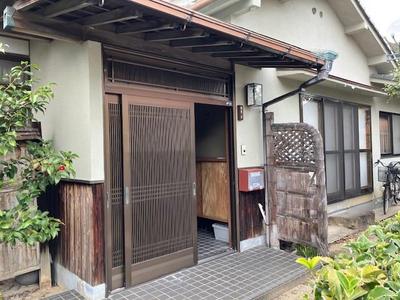 Spacious 6DK House in Takehara with Double Parking — Image 1, Takehara, Hiroshima