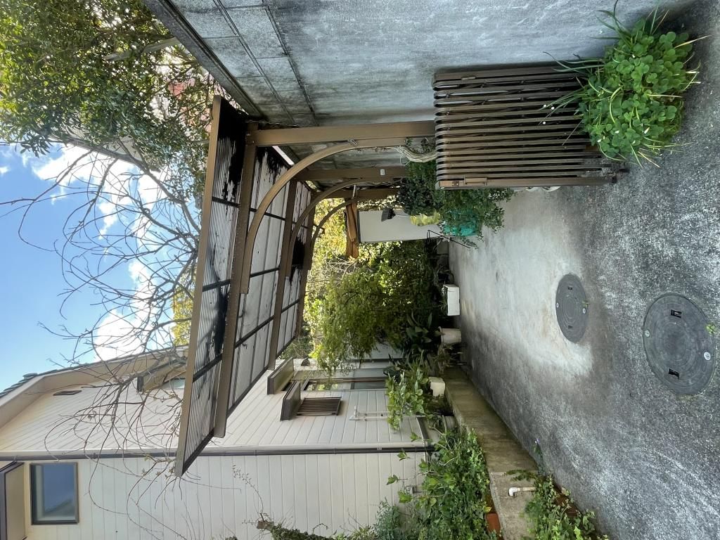 4LK Detached House for Sale in Quiet Imabari Neighborhood - Thumbnail 3