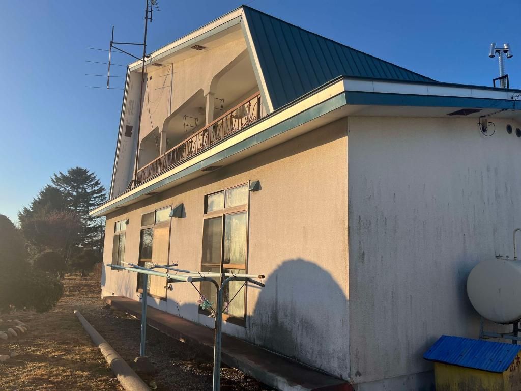 5LDK House for Sale on Large 3354 sqm Plot in Urahoro, Hokkaido - Thumbnail 2