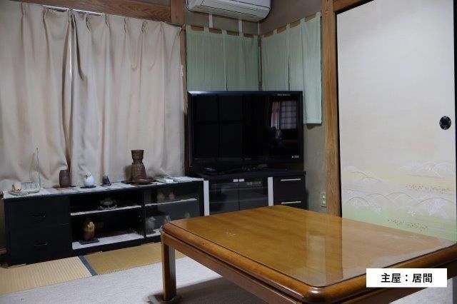 6DK Single-Story House with Detached Building in Seiyo, Ehime - Thumbnail 2