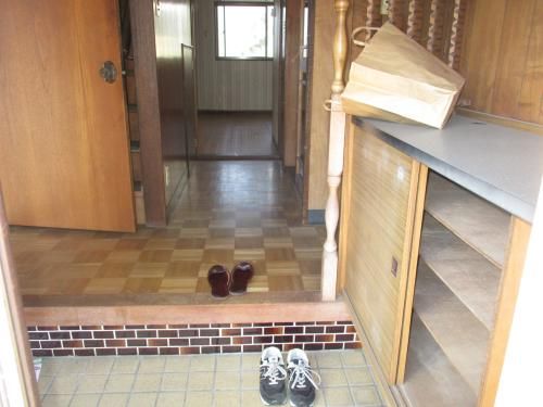 2-Story Akiya House in Kasaoka with Office Use Potential - Thumbnail 2