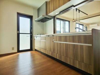Detached House for Sale in Oyabe, Toyama - 115.86 sqm on 274 sqm Land — Image 4, Oyabe, Toyama