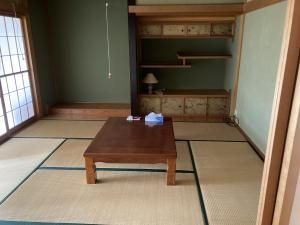 8LDK Wooden House for Sale Near Ryotsu Port on Sado Island - Thumbnail 3