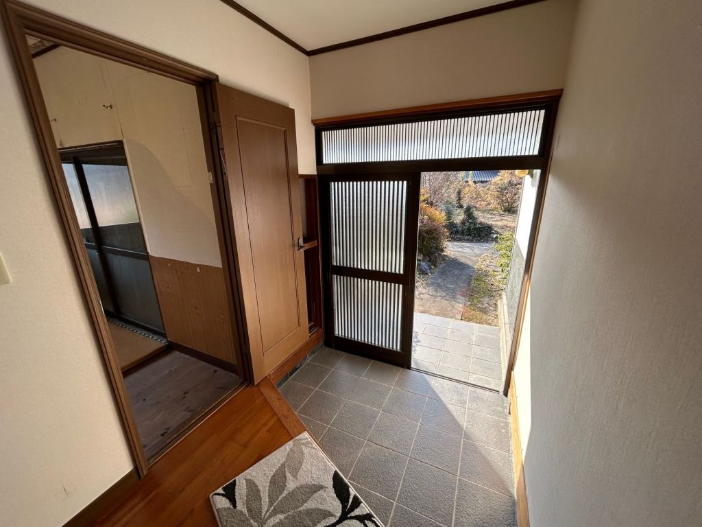 5LDK Traditional House for Sale in Nagomi, Kumamoto - Thumbnail 4