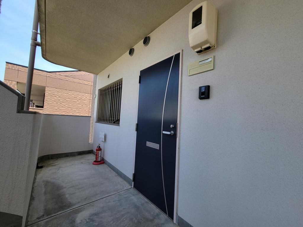 2LDK Apartment for Rent in Tsuyama, Okayama - Thumbnail 3
