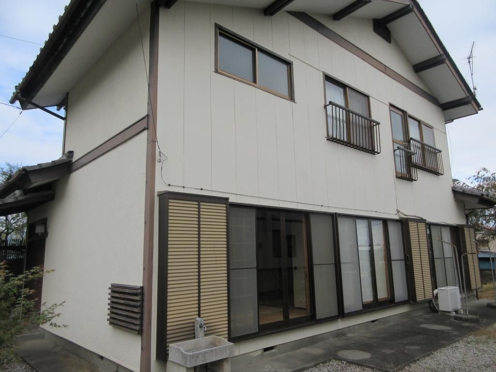 5DK House for Sale in Shibukawa, Gunma with 298 sqm Land - Thumbnail 2