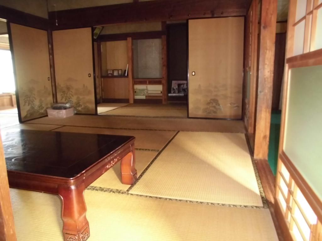 6DK Detached House on 961 sqm Corner Lot in Izumi, Kagoshima - Thumbnail 3
