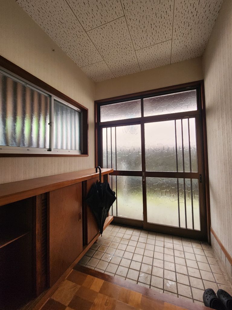 5LDK House in Tobe Town with 276㎡ Land - Thumbnail 3