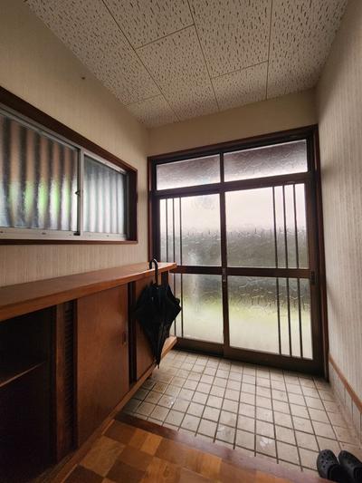 5LDK House in Tobe Town with 276㎡ Land — Image 2, Tobe, Ehime