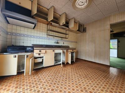 5LDK House in Tobe Town with 276㎡ Land — Image 1, Tobe, Ehime
