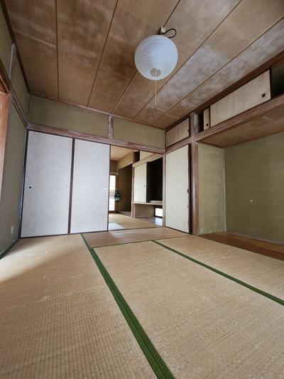 5LDK House in Tobe Town with 276㎡ Land — Image 4, Tobe, Ehime
