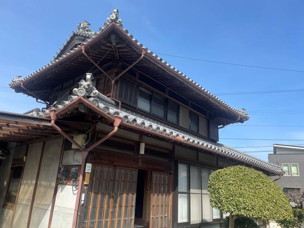 1932 8DK House with Barn in Mima City, Tokushima Akiya Bank - Image 10