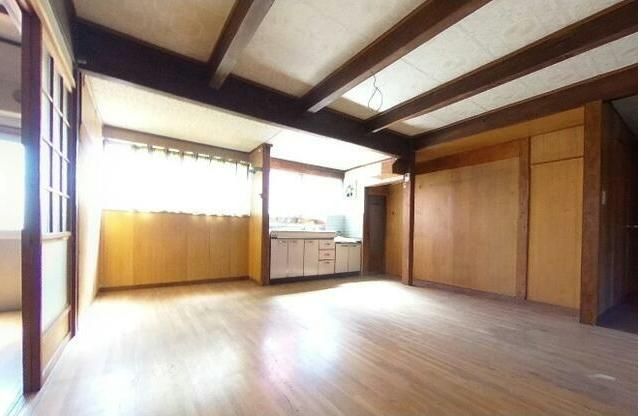 7LDK Traditional House for Renovation in Chikujo Town, Fukuoka - Thumbnail 4