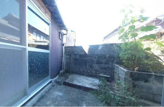7LDK Traditional House for Renovation in Chikujo Town, Fukuoka - Thumbnail 2