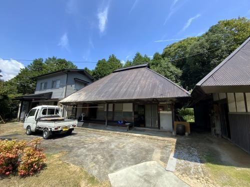 6DK Detached House with Annex for Sale in Iwakuni, Yamaguchi - Image 1