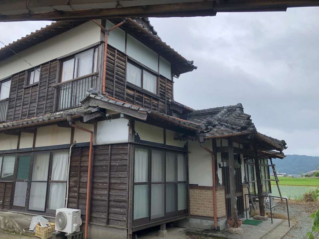 Spacious 6DK Home with Land and Farmland in Uki City, Kumamoto - Thumbnail 2