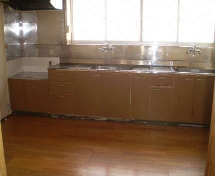 6DK Family Home for Sale in Hirosaki with Large Garden - Thumbnail 4