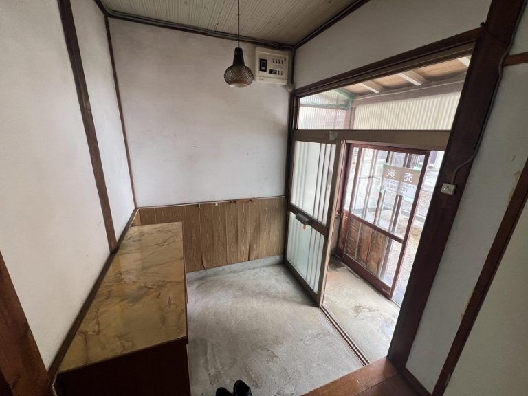 6DK Corner Plot House for Sale in Joetsu, Niigata - Thumbnail 2