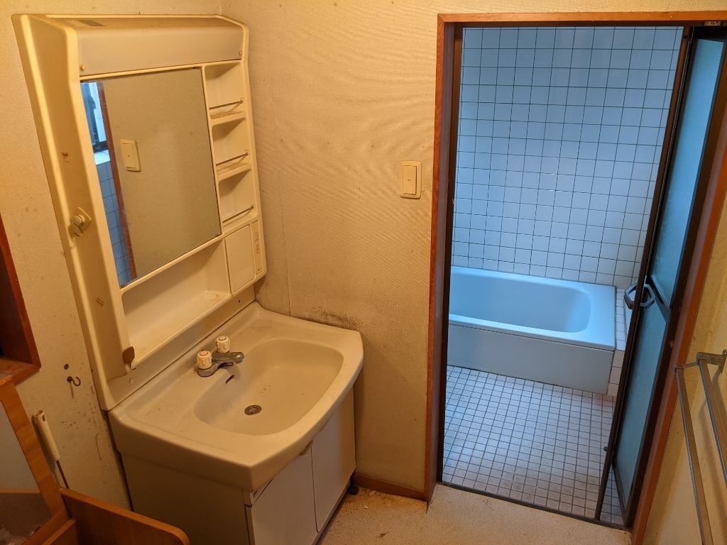 Spacious 6K House with Dirt Floor in Naruto, Tokushima - Thumbnail 3