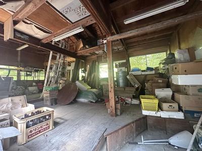 Spacious House with Large Workshop in Yahiko Village — Image 4, Yahiko, Niigata