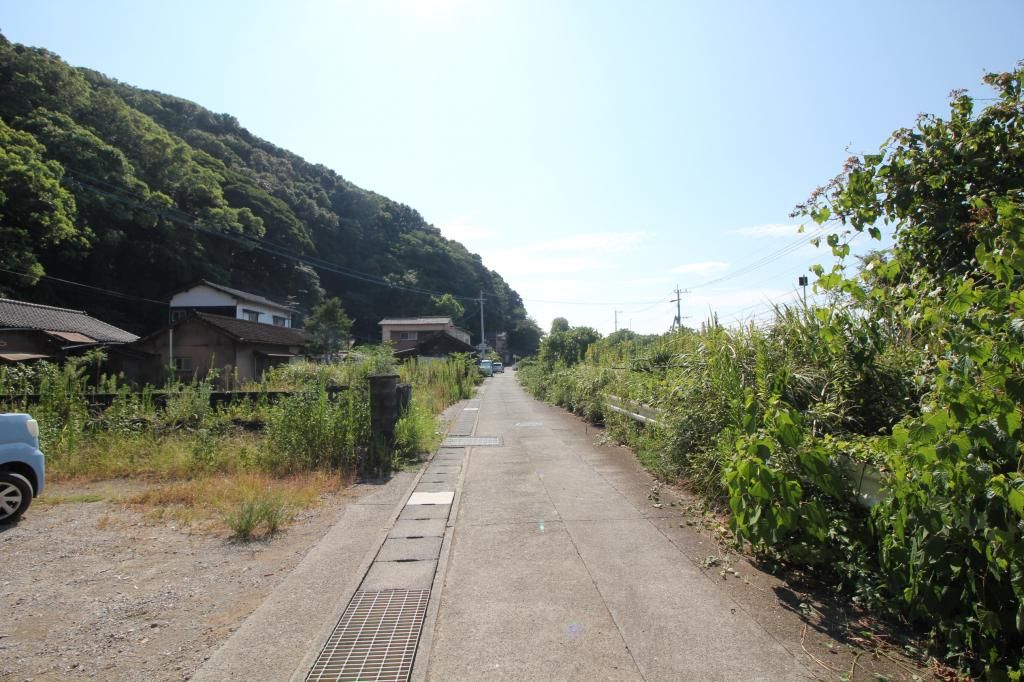Vacant Land for Sale in Uto City, Kumamoto with Sea Views - Thumbnail 2