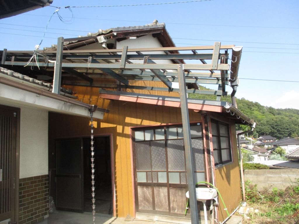 9DK Coastal House with Land in Kasaoka, Okayama Akiya Bank - Image 7