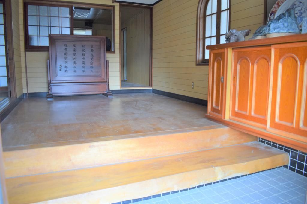 Large 11DK House with Garden & Subsidy in Chikujo Town, Fukuoka - Thumbnail 4