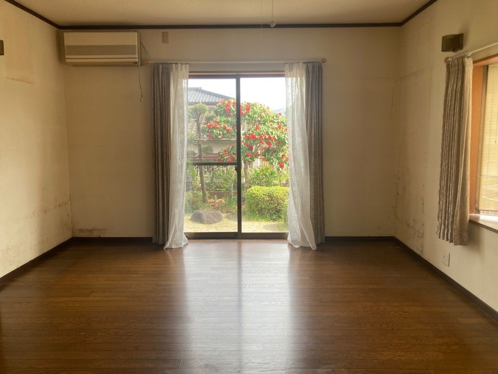 6LDK House for Sale in Taku City, Saga – 220.5 sqm, Near Station - Thumbnail 3