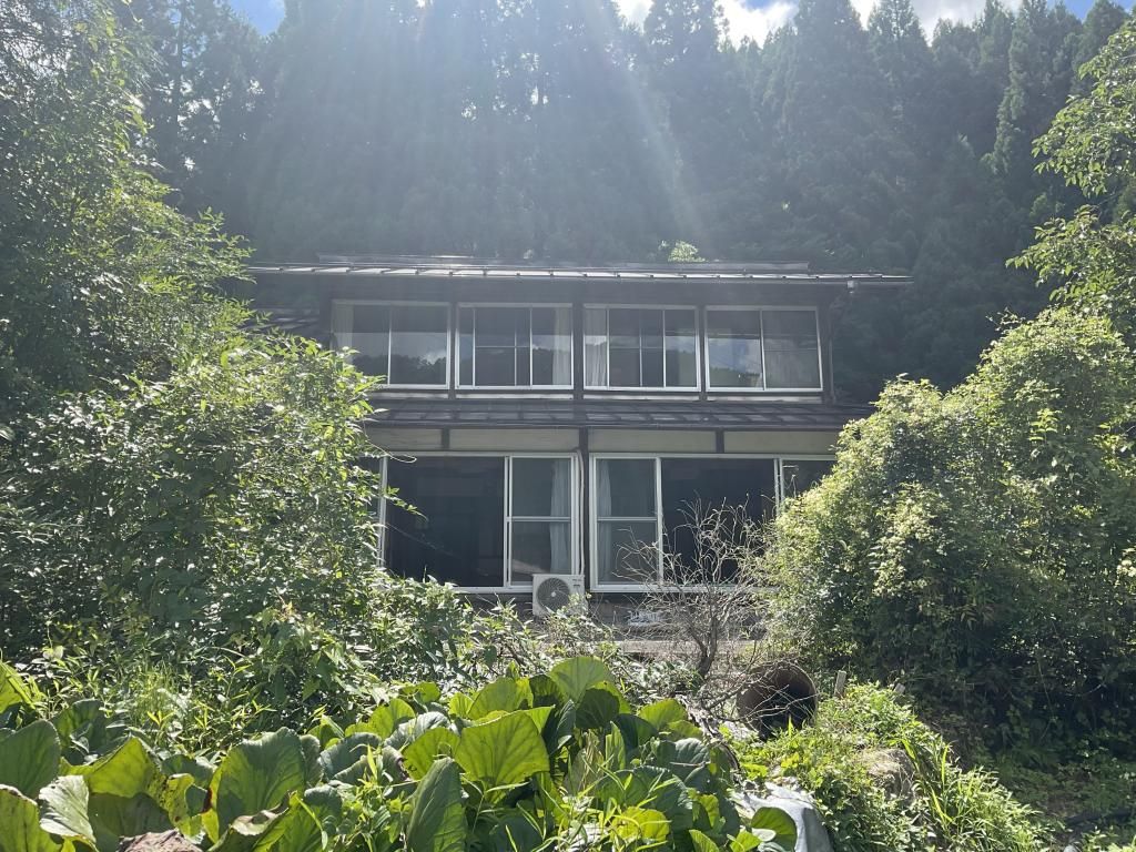 8DK Traditional House in Gujo, Gifu with Mountain Views - Thumbnail 2