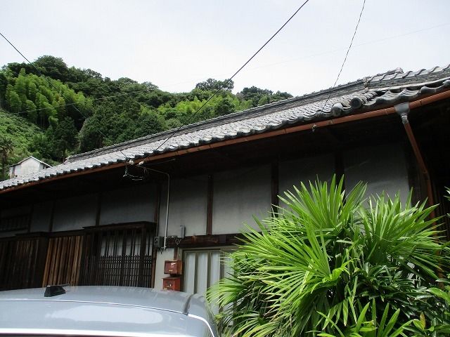 Spacious 3DK Mountain House with Guest Unit in Yawatahama - Thumbnail 3