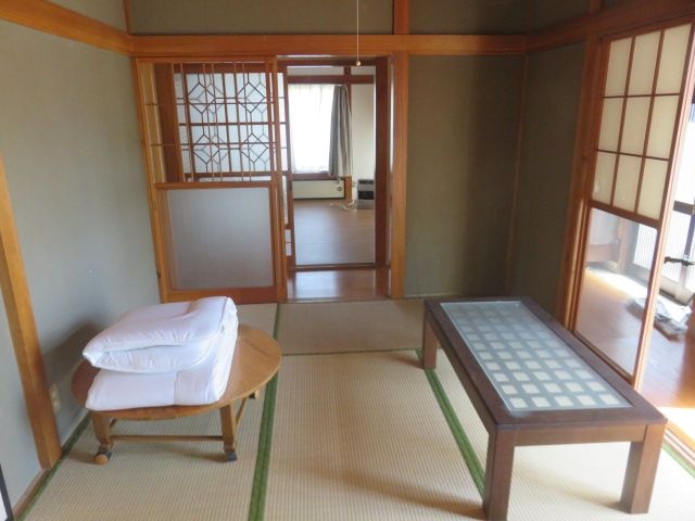 5LDK Wooden House for Rent near Rikuzen-Hamada Station, Rifu - Thumbnail 3