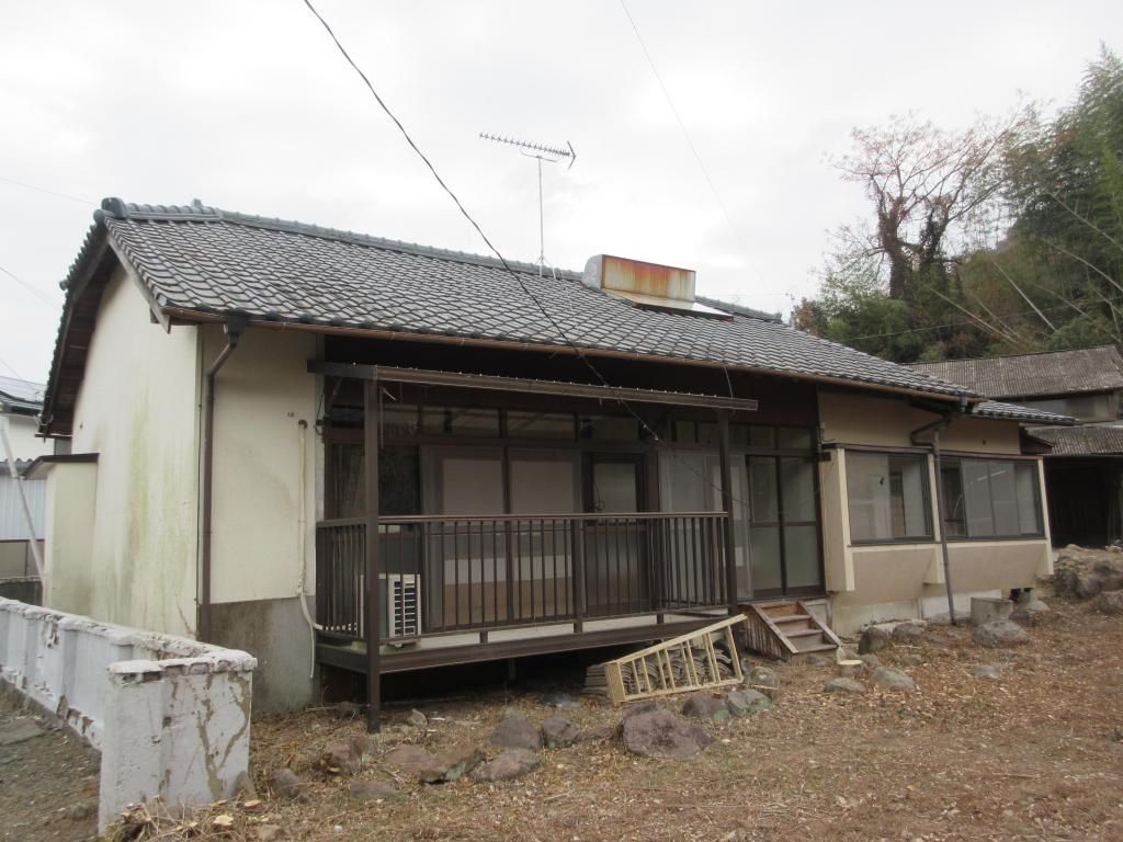 Renovated 4DK Rental House in Tamana City, Kumamoto - Thumbnail 2