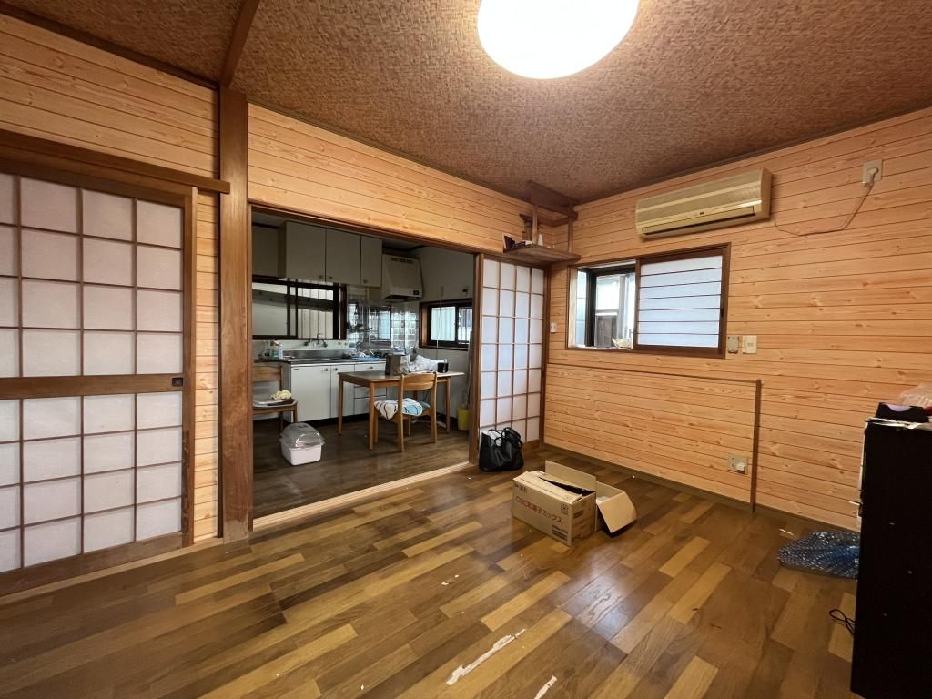 5DK Wooden House for Sale in Kihoku Town, Mie Prefecture - Thumbnail 2