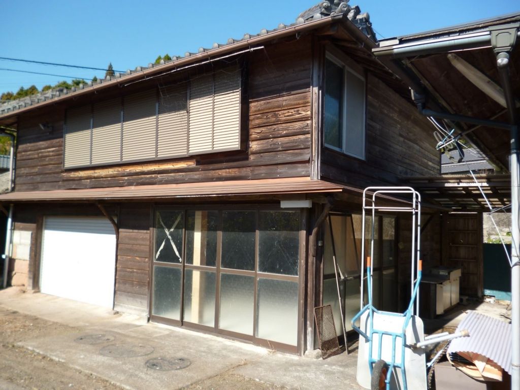 5DK Detached House for Sale on Large Plot in Ichikikushikino - Thumbnail 3