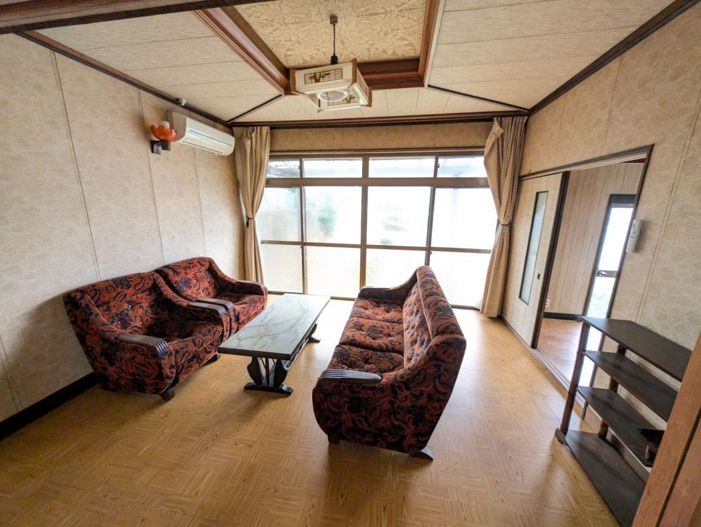 5DK Rental House in Shinonsencho, Hyogo - Near Station & Town Hall - Thumbnail 2