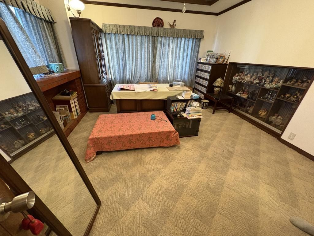 7K Detached House for Sale in Takaishi, Osaka - 2 Min Walk to Station - Thumbnail 2