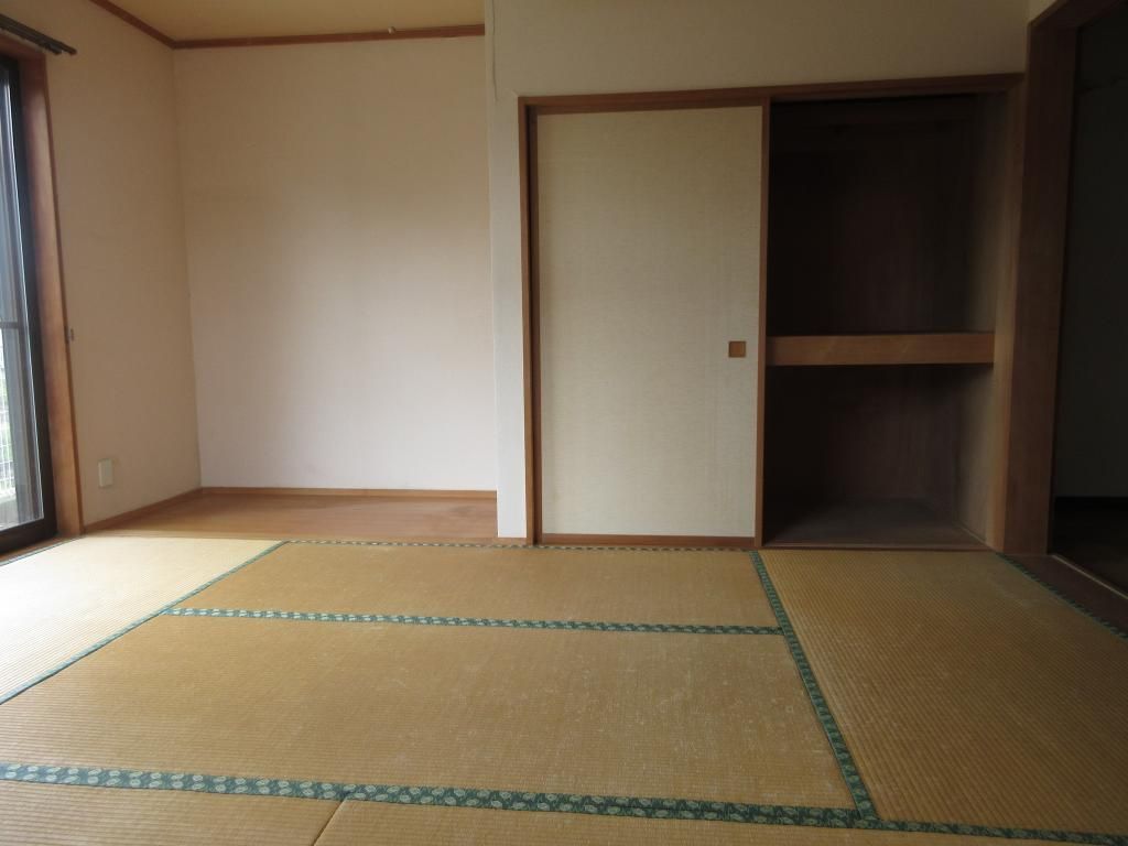 5LDK Detached House for Sale in Kasama, Ibaraki - Thumbnail 2