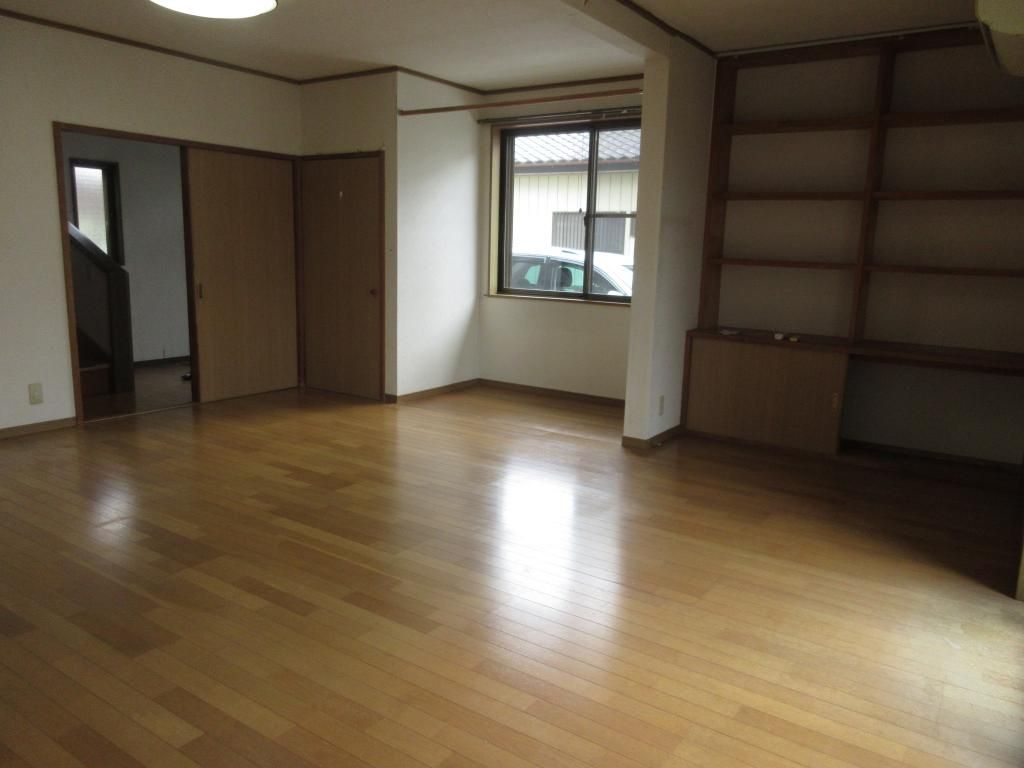 5LDK Detached House for Sale in Kasama, Ibaraki - Thumbnail 3