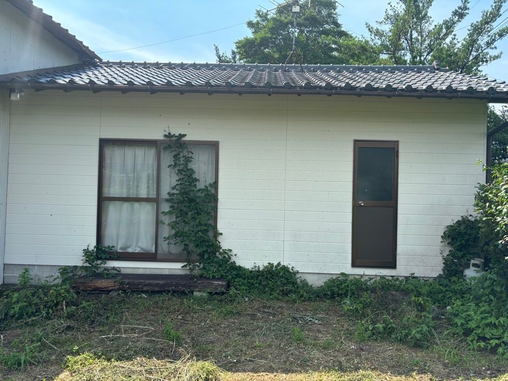 Rustic 1959 Country House with Garden in Yunomae, Kumamoto - Thumbnail 3
