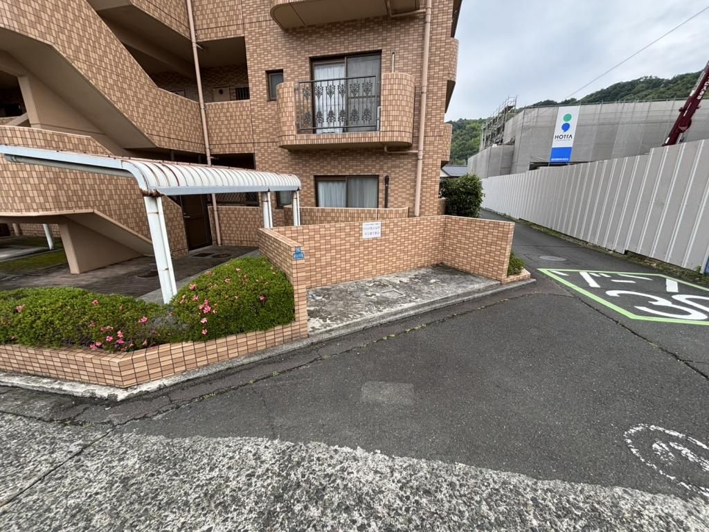 4LDK Resale Apartment in Yawatahama, Ehime - 85.9m² - Thumbnail 4