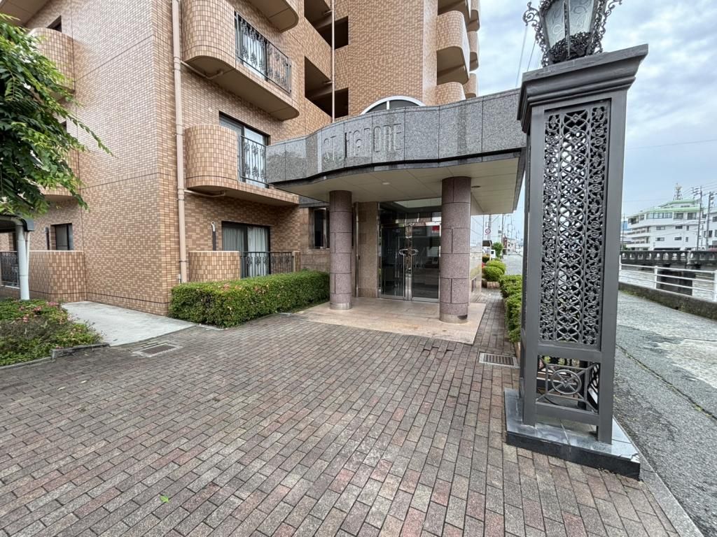 4LDK Resale Apartment in Yawatahama, Ehime - 85.9m² - Thumbnail 2