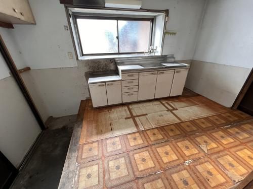 6DK Single-Story House with Garden for Sale in Bungoono, Oita - Thumbnail 3
