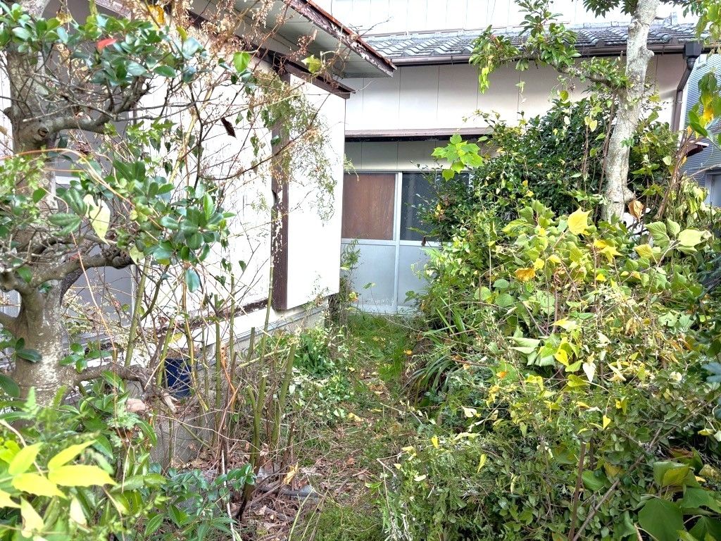 5DK Fisherman's Village House for Sale in Naruto, Steps from Sea - Thumbnail 3