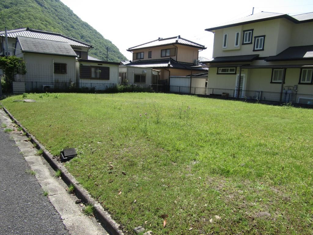 212 sqm Flat Land Plot in Kamigori, Hyogo - 1 Million Yen - Thumbnail 2