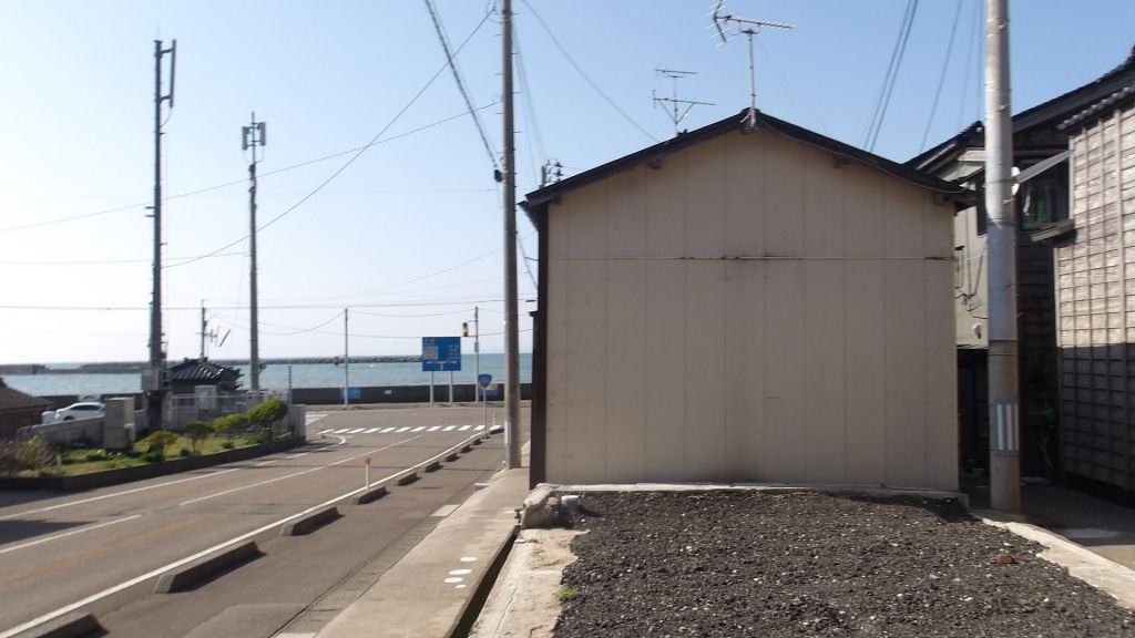 7.5 Million Yen Seaside House in Izumozaki, Niigata - Thumbnail 2