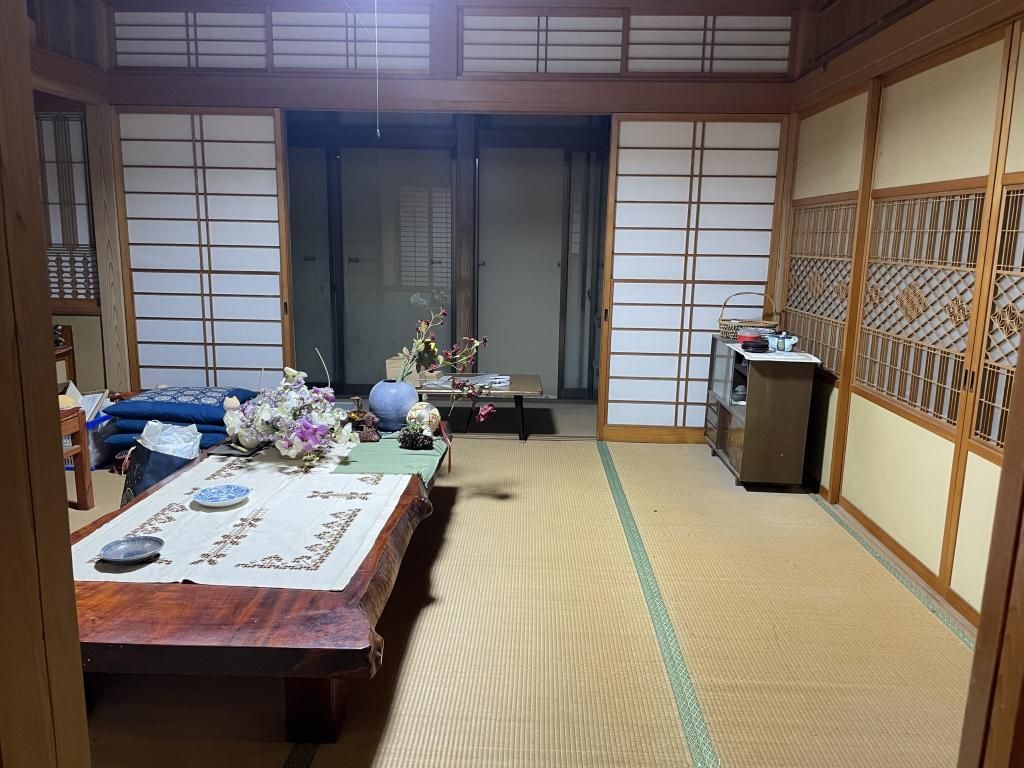 Sanjo City Akiya: 4K House with Garden Near Amenities - Thumbnail 3