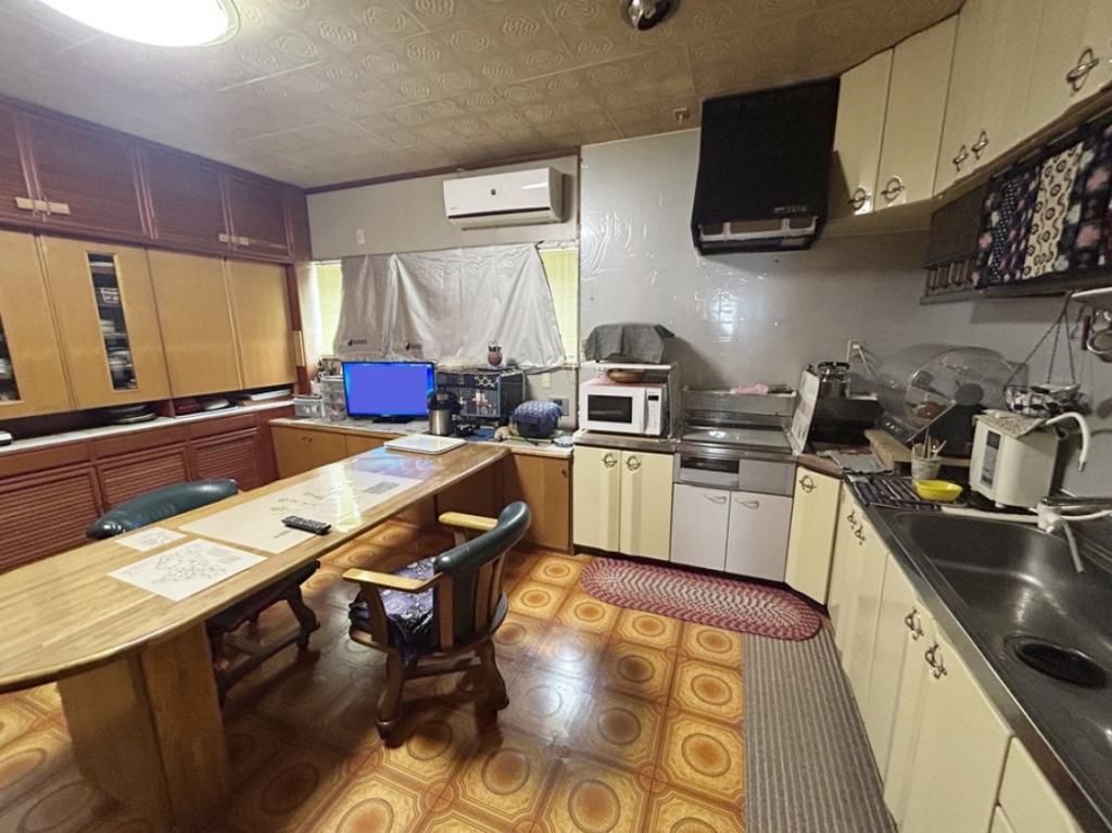 Spacious 6LDK House with Factory in Kadogawa - Thumbnail 4