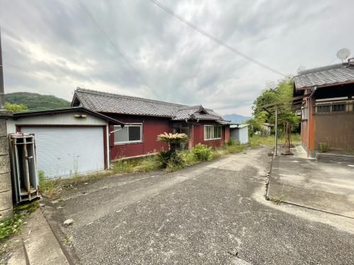 5DK Detached House for Sale in Kasai City, Hyogo - Thumbnail 2